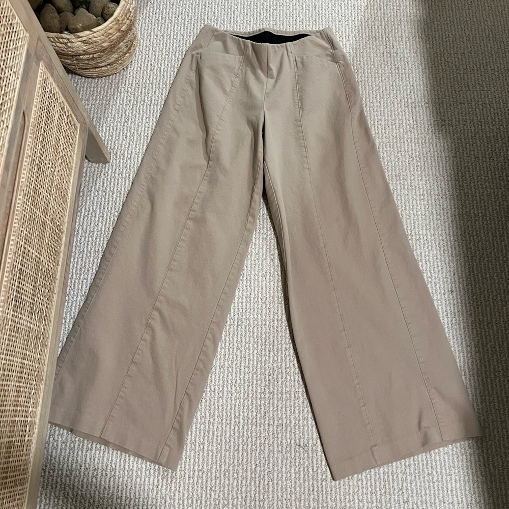 Old Navy Women’s Khaki Wide-Leg Trouser Pants